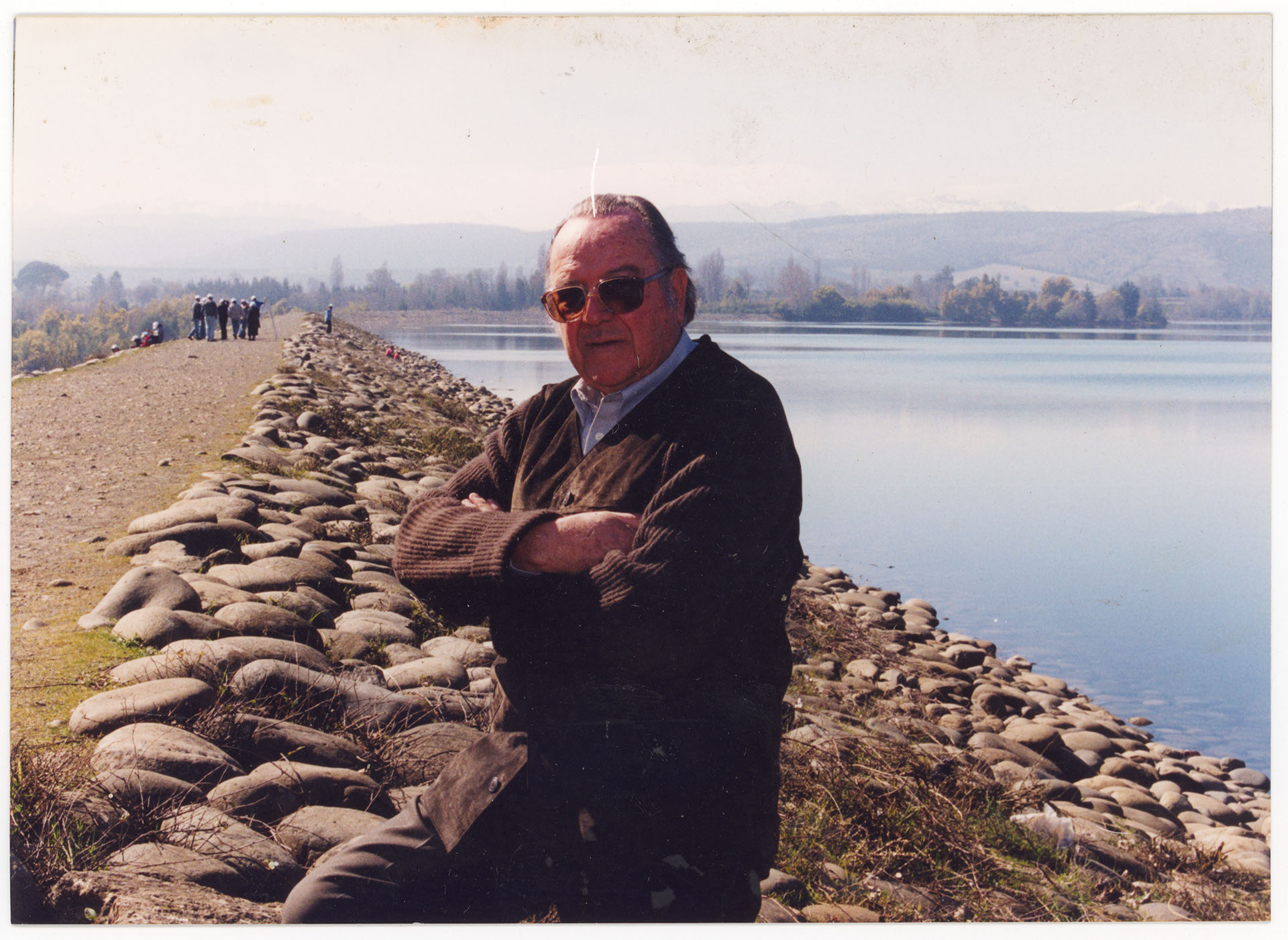 Retrato de Fernando May Colvin en Tranque Coihueco. Fernando May Colvin